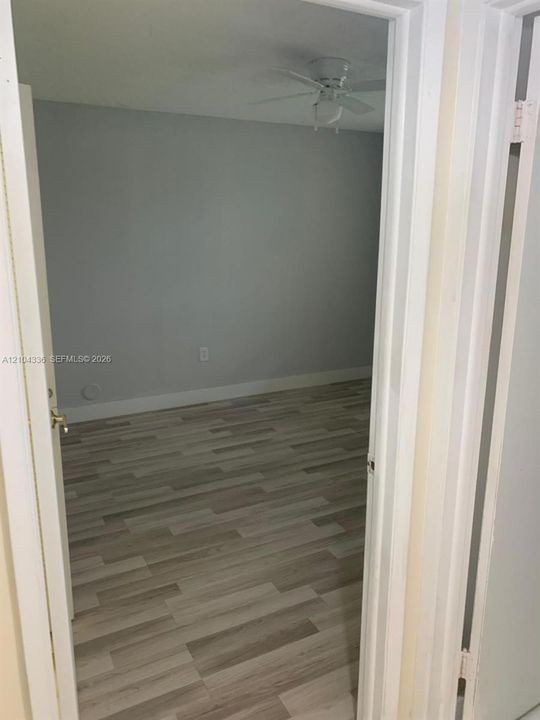 For Sale: $320,000 (2 beds, 2 baths, 1090 Square Feet)