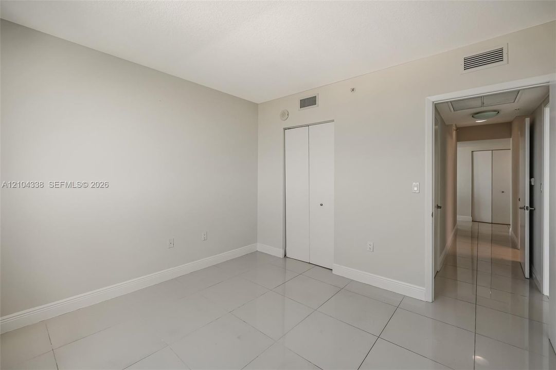 For Rent: $3,599 (3 beds, 3 baths, 1429 Square Feet)
