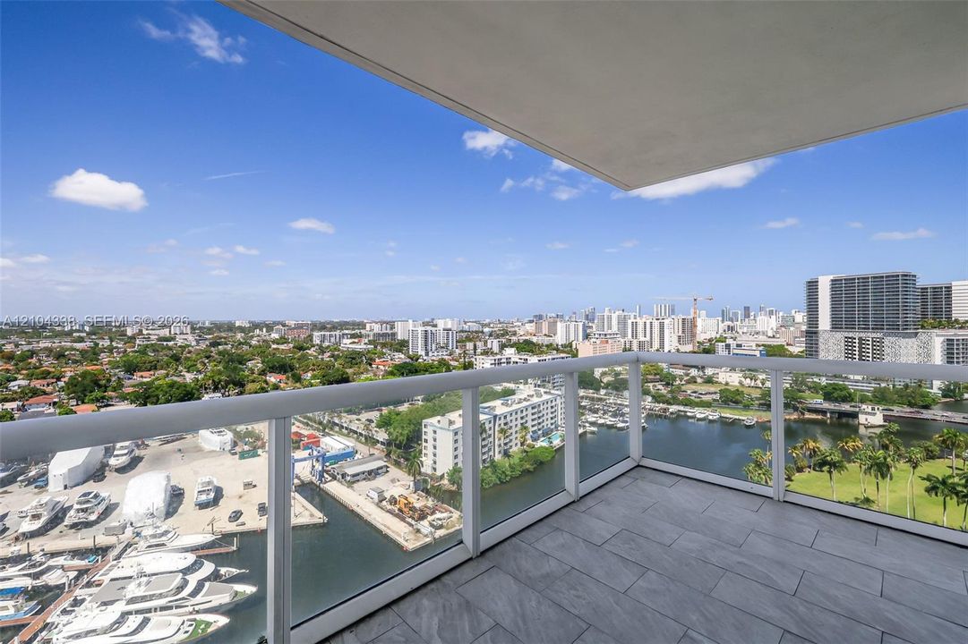 For Rent: $3,599 (3 beds, 3 baths, 1429 Square Feet)