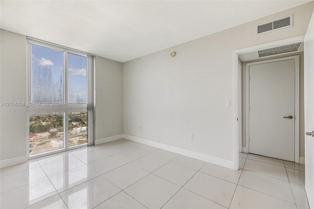 For Rent: $3,599 (3 beds, 3 baths, 1429 Square Feet)