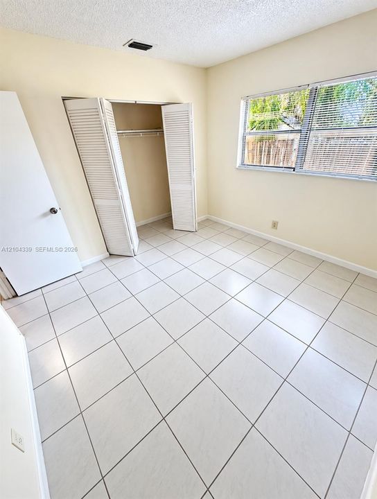 En Renta: $1,750 (2 camas, 1 baños, 2068 Pies cuadrados)