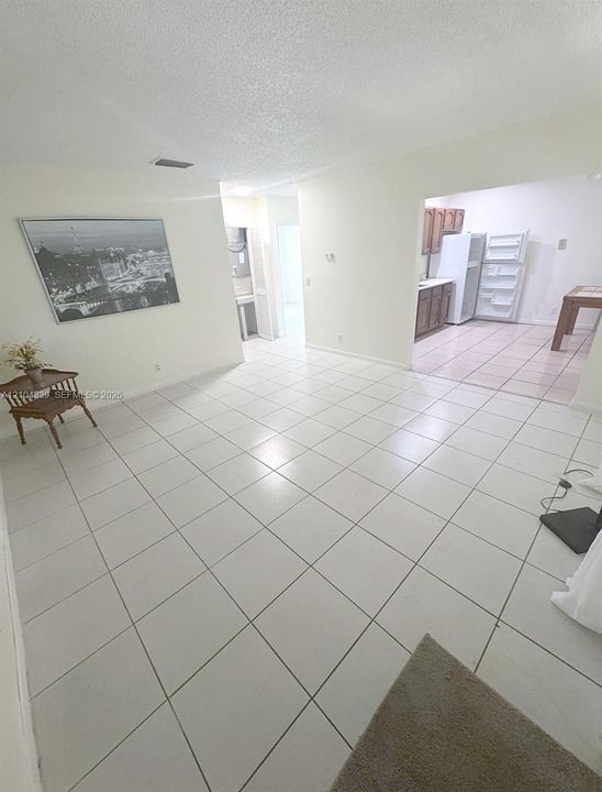 En Renta: $1,750 (2 camas, 1 baños, 2068 Pies cuadrados)
