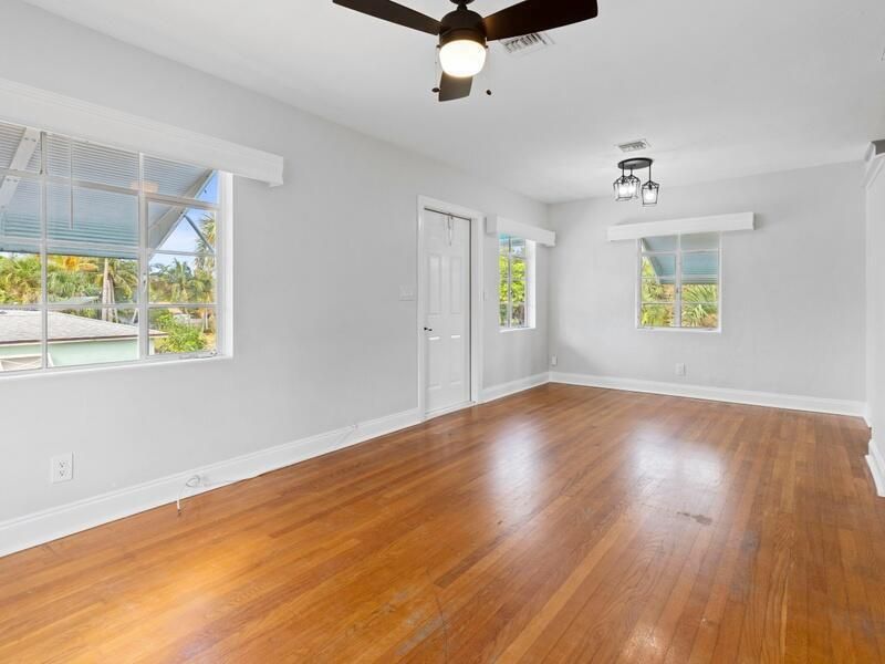 Living room to dining area unfurnished