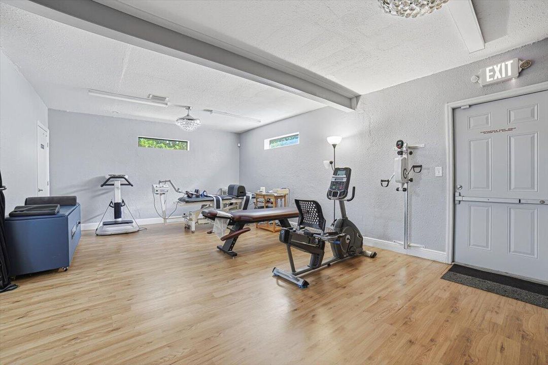 23-Physical Therapy Room-C