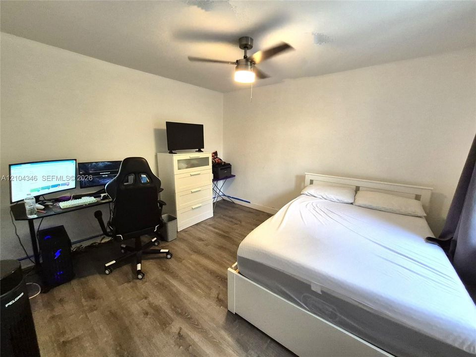 В аренду: $1,950 (2 спален, 1 ванн, 1084 Квадратных фут)