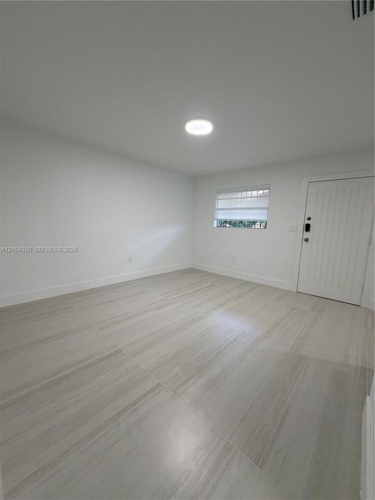 En Renta: $2,200 (1 camas, 1 baños, 4652 Pies cuadrados)