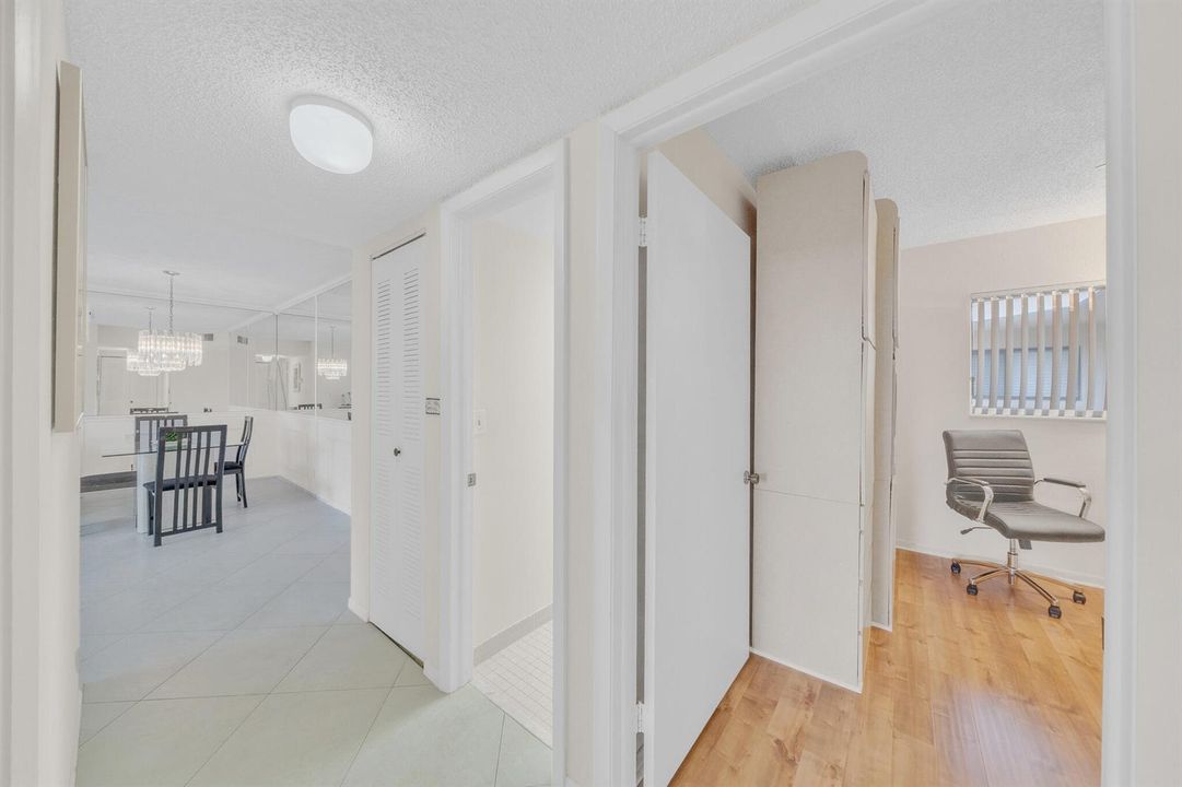22 Foyer