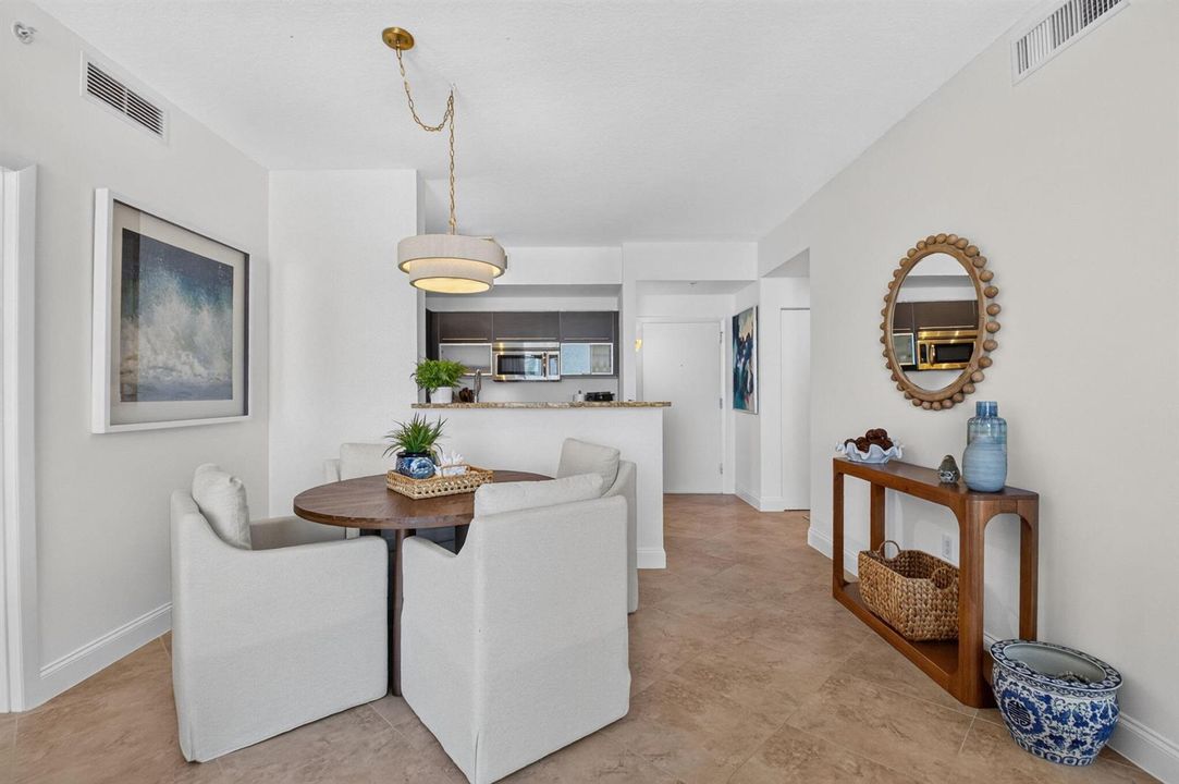 Fully Furnished Dining Area & Console