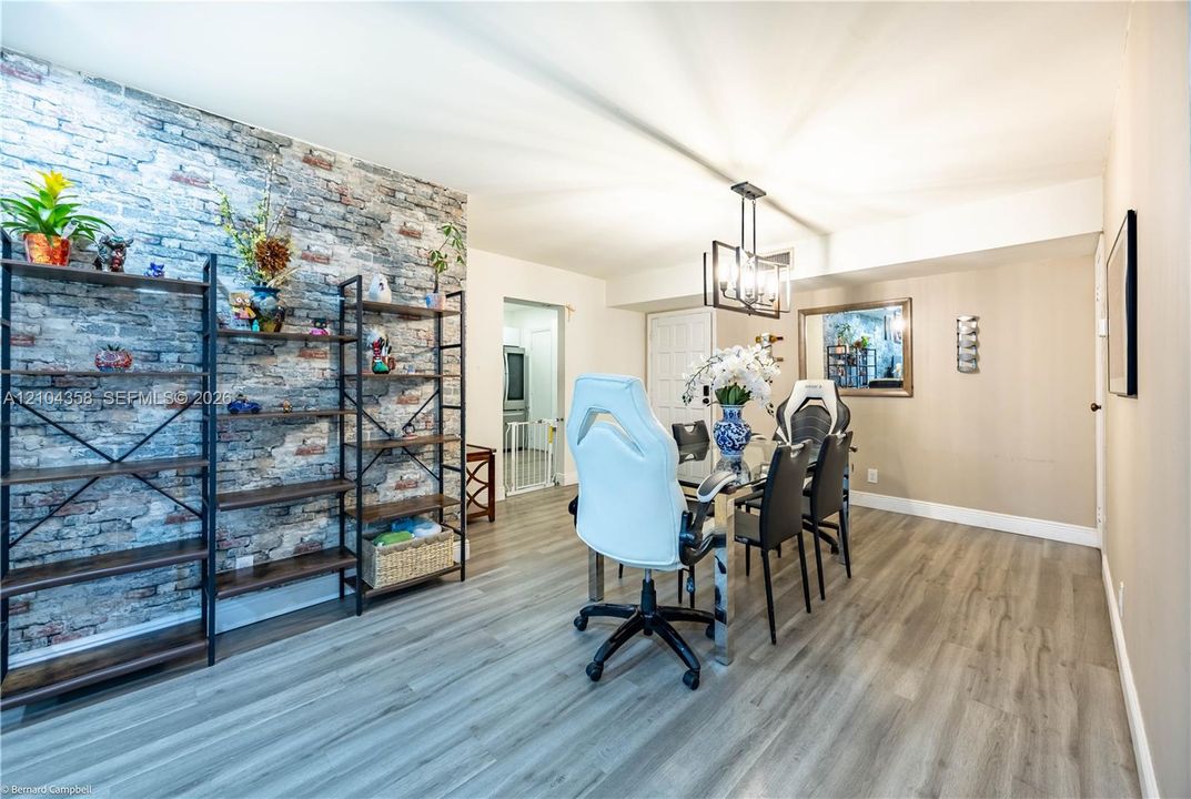 For Sale: $149,900 (3 beds, 2 baths, 1360 Square Feet)