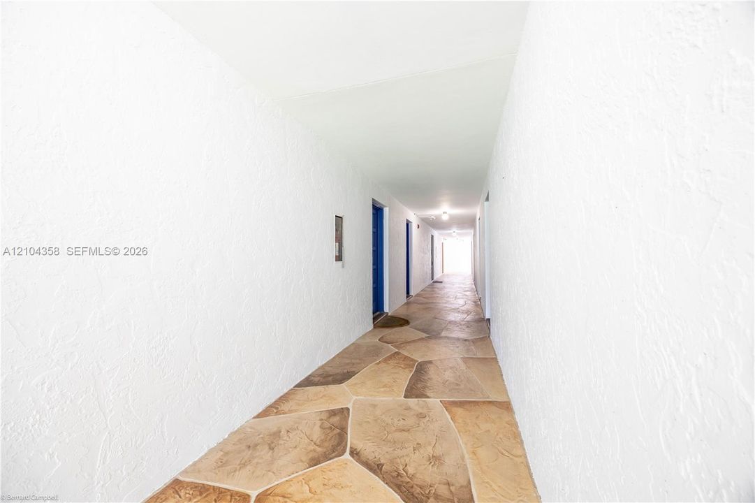 For Sale: $149,900 (3 beds, 2 baths, 1360 Square Feet)