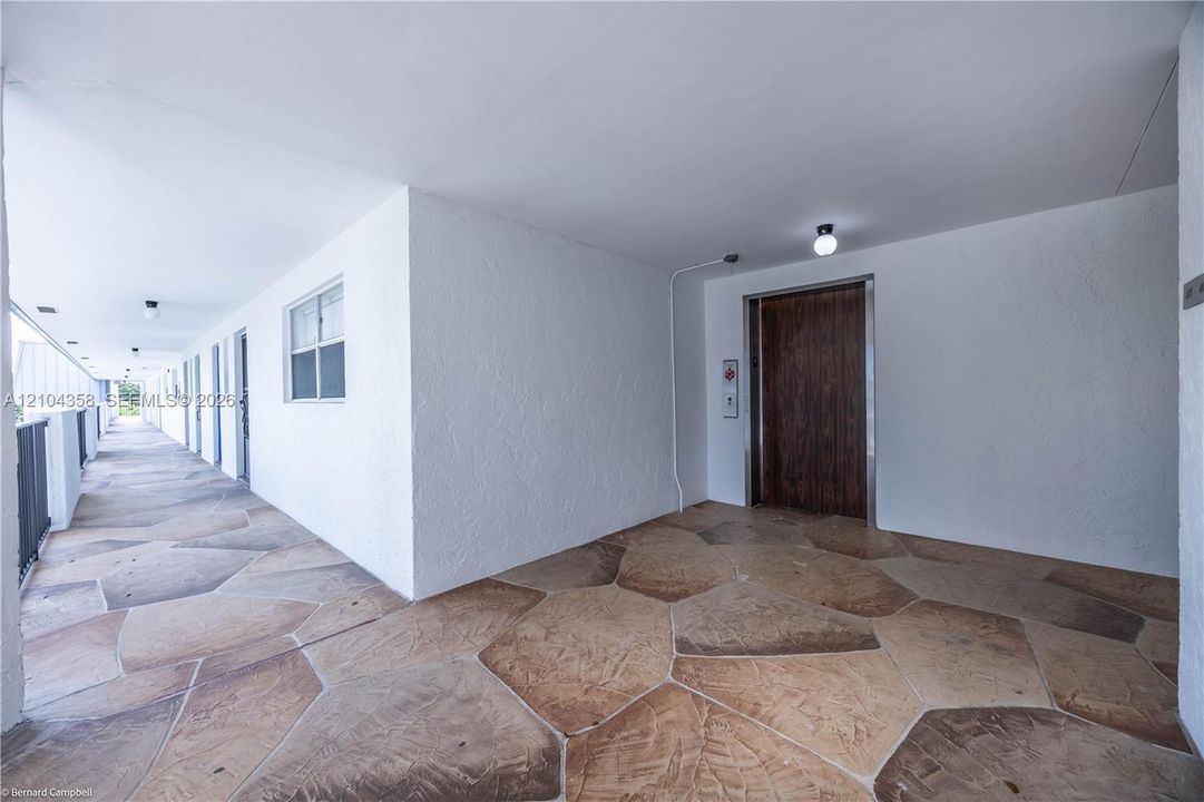 For Sale: $149,900 (3 beds, 2 baths, 1360 Square Feet)