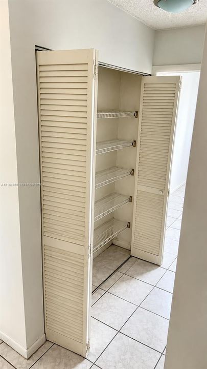 В аренду: $2,150 (2 спален, 2 ванн, 898 Квадратных фут)