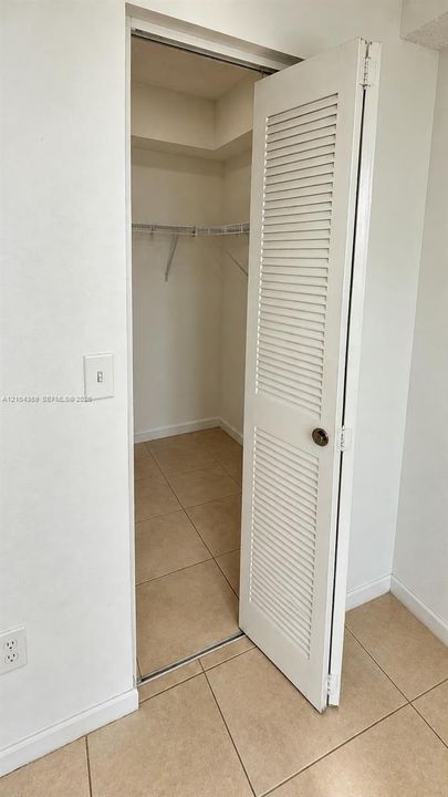 В аренду: $2,150 (2 спален, 2 ванн, 898 Квадратных фут)