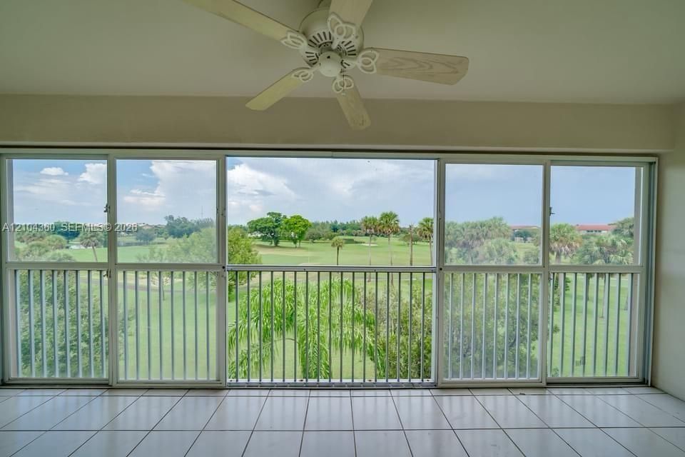 For Rent: $2,650 (2 beds, 2 baths, 1507 Square Feet)