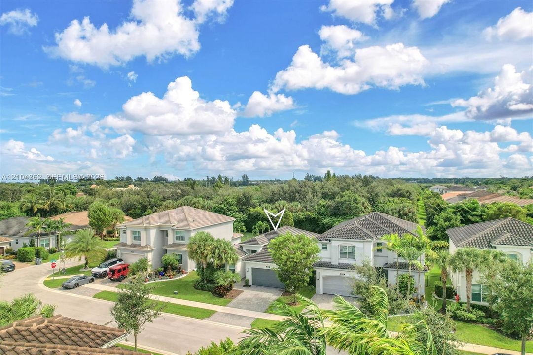 For Sale: $995,000 (3 beds, 2 baths, 1842 Square Feet)