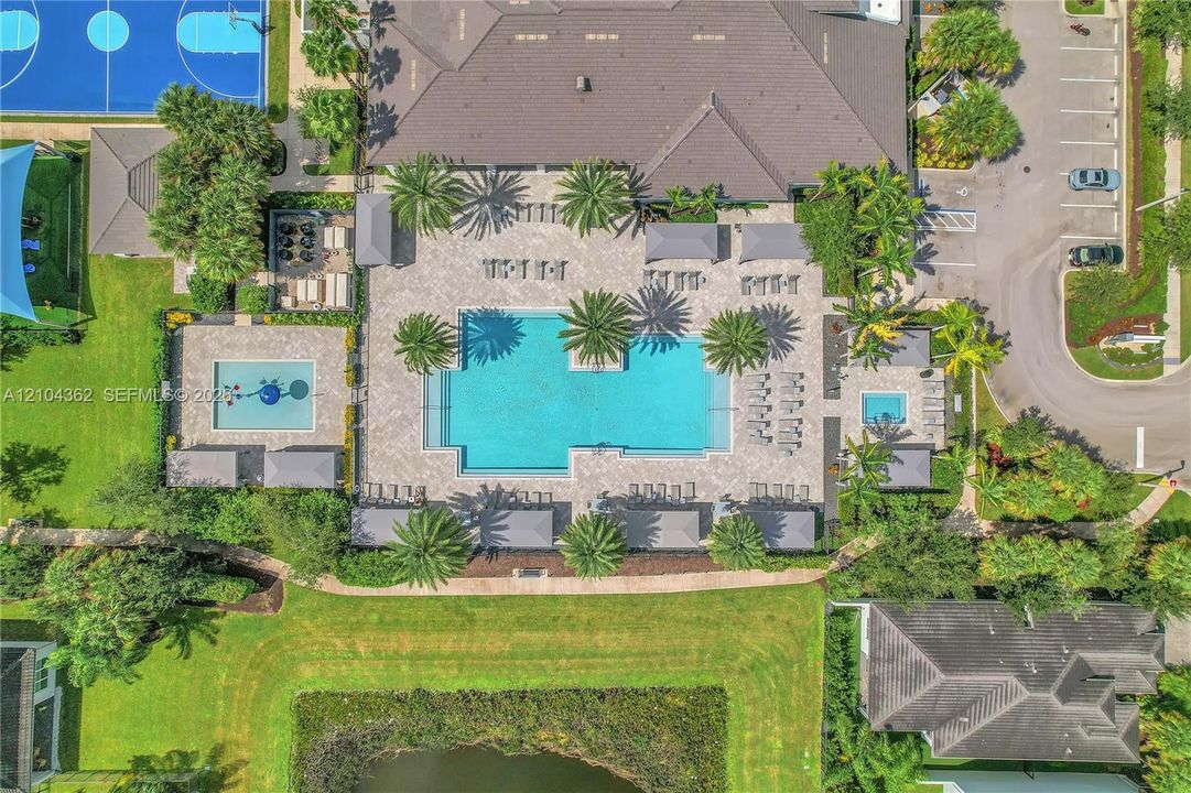 Clubhouse & community pool