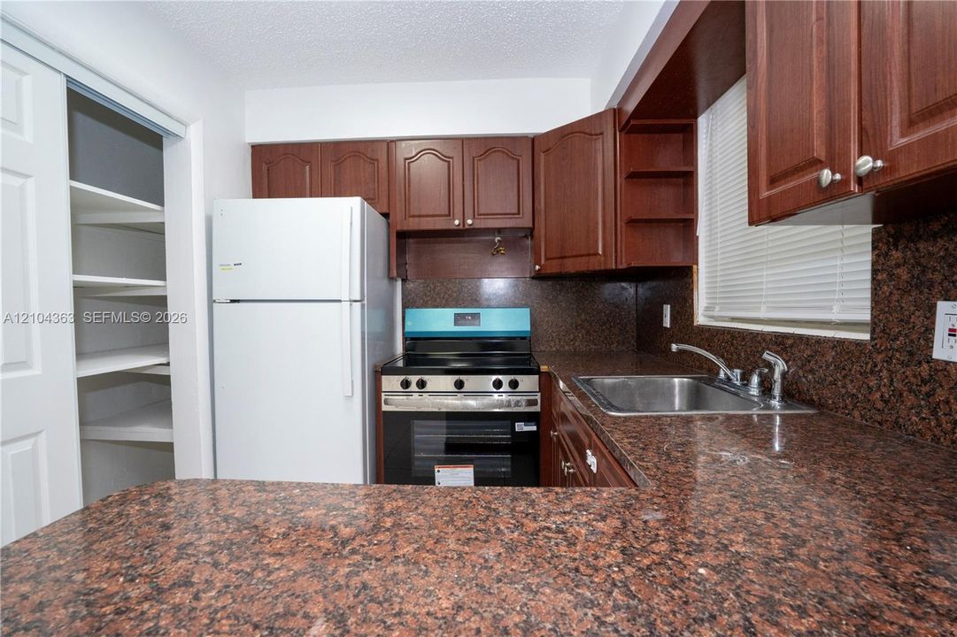 En Venta: $1,650,000 (0 camas, 0 baños, 3186 Pies cuadrados)
