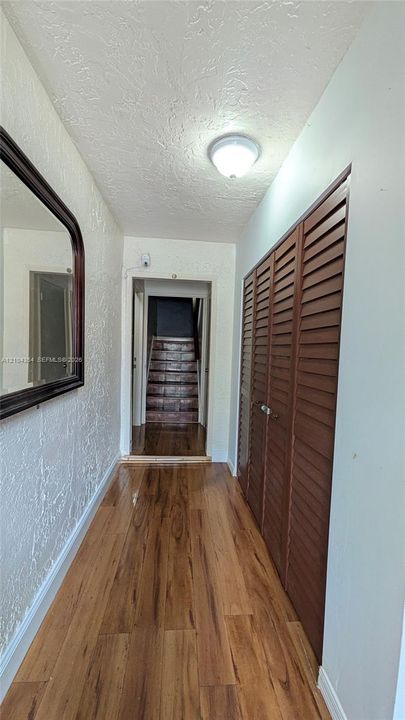 En Venta: $450,000 (4 camas, 2 baños, 1494 Pies cuadrados)