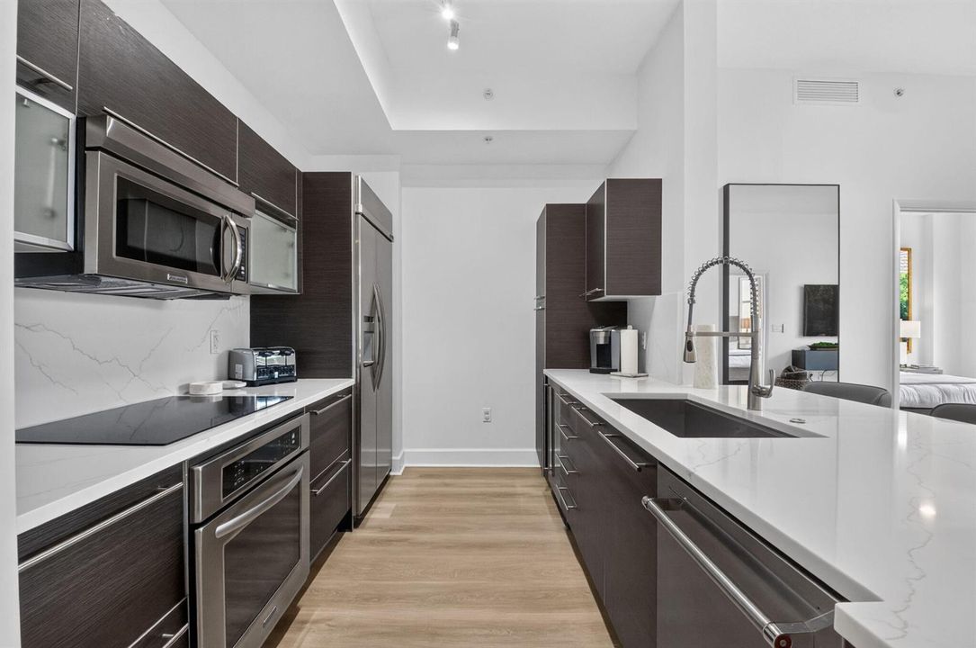 Fully Remodeled Kitchen