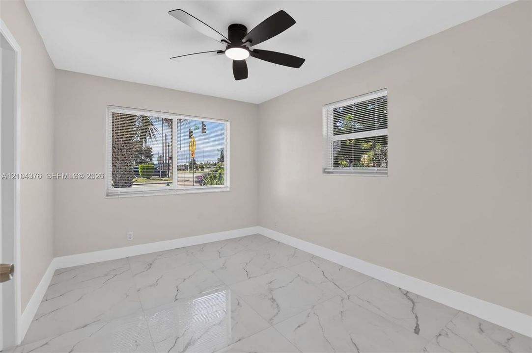 En Venta: $549,999 (3 camas, 2 baños, 1258 Pies cuadrados)