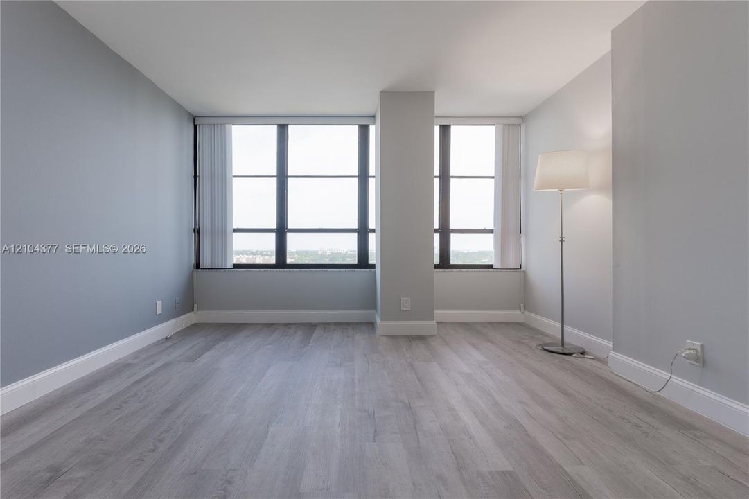 For Rent: $2,600 (2 beds, 2 baths, 1400 Square Feet)