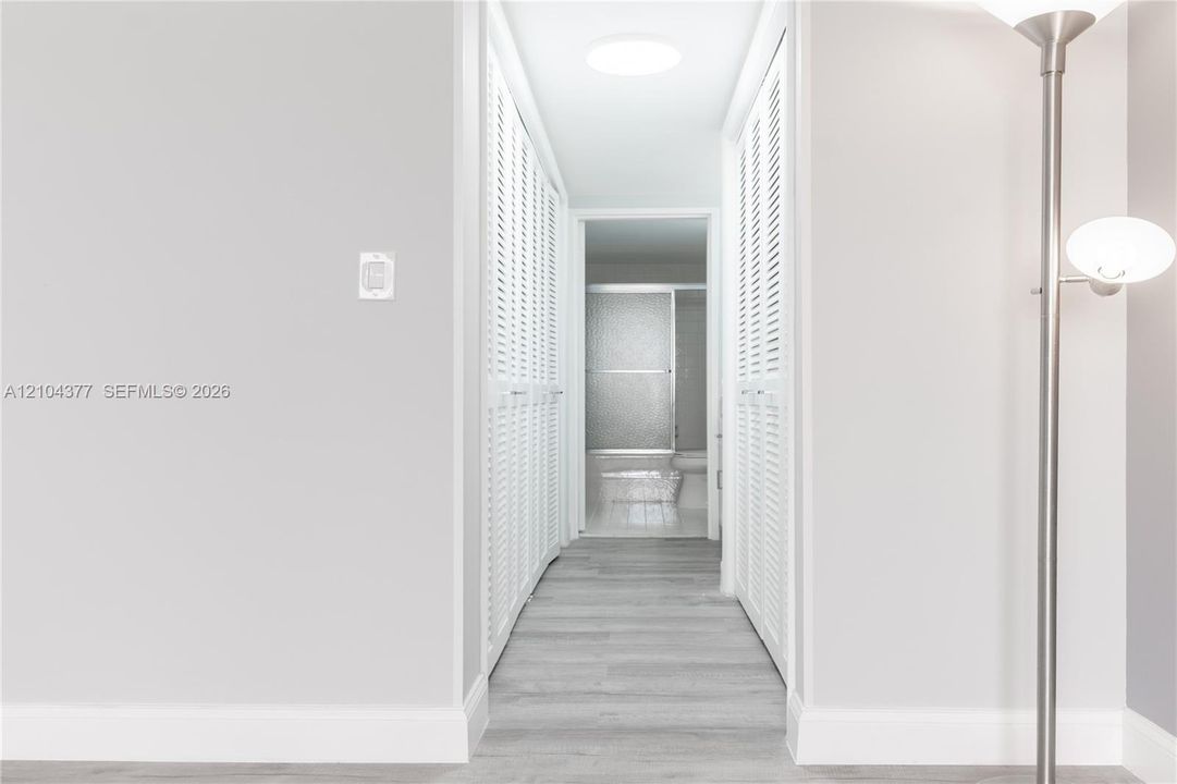 For Rent: $2,600 (2 beds, 2 baths, 1400 Square Feet)