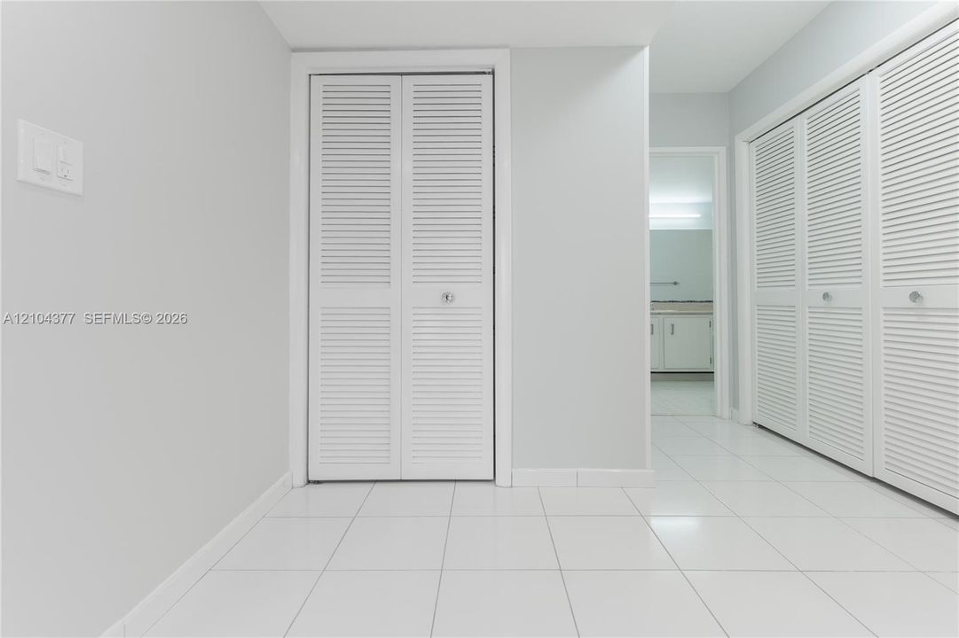 For Rent: $2,600 (2 beds, 2 baths, 1400 Square Feet)