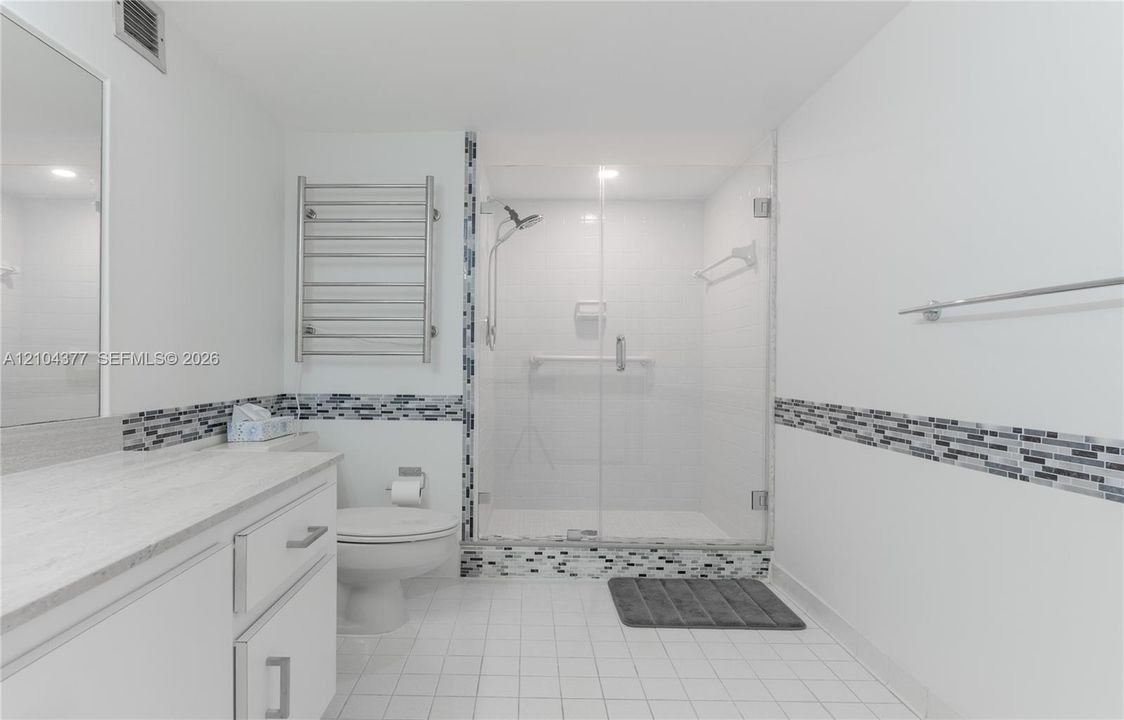 For Rent: $2,600 (2 beds, 2 baths, 1400 Square Feet)