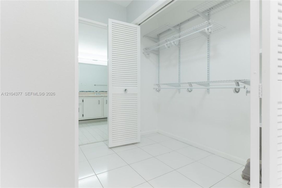 For Rent: $2,600 (2 beds, 2 baths, 1400 Square Feet)