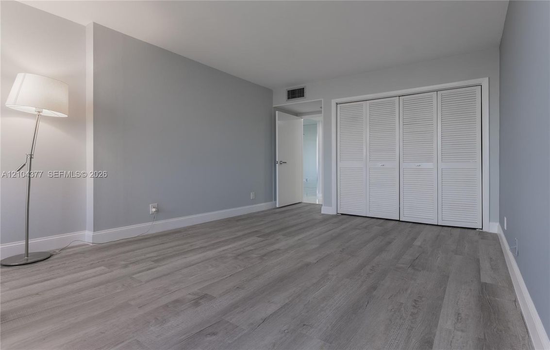 For Rent: $2,600 (2 beds, 2 baths, 1400 Square Feet)