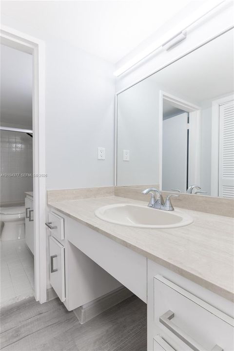 For Rent: $2,600 (2 beds, 2 baths, 1400 Square Feet)