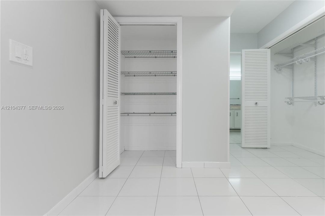 For Rent: $2,600 (2 beds, 2 baths, 1400 Square Feet)