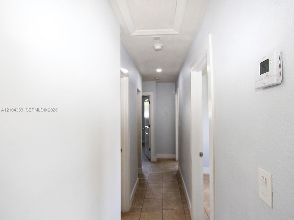 Hallway to the bedrooms