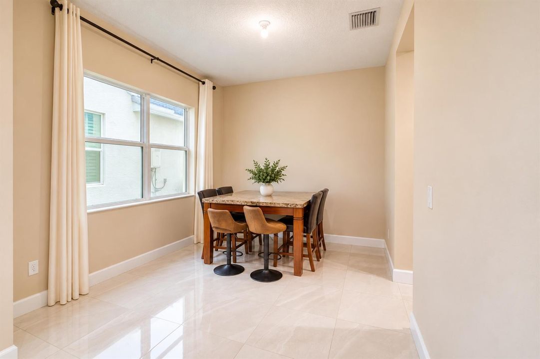 5626 Macoon Way 17