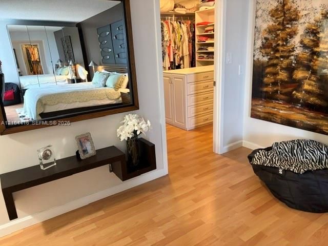 For Rent: $4,500 (2 beds, 2 baths, 1600 Square Feet)