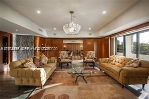 For Rent: $4,500 (2 beds, 2 baths, 1600 Square Feet)