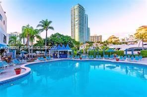 For Rent: $4,500 (2 beds, 2 baths, 1600 Square Feet)