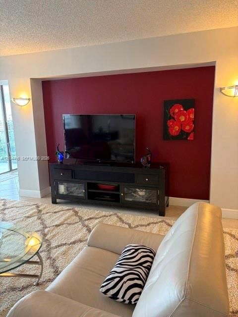 For Rent: $4,500 (2 beds, 2 baths, 1600 Square Feet)