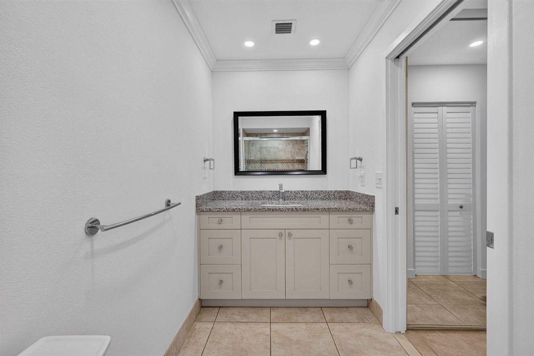 14 - Bathroom vanity