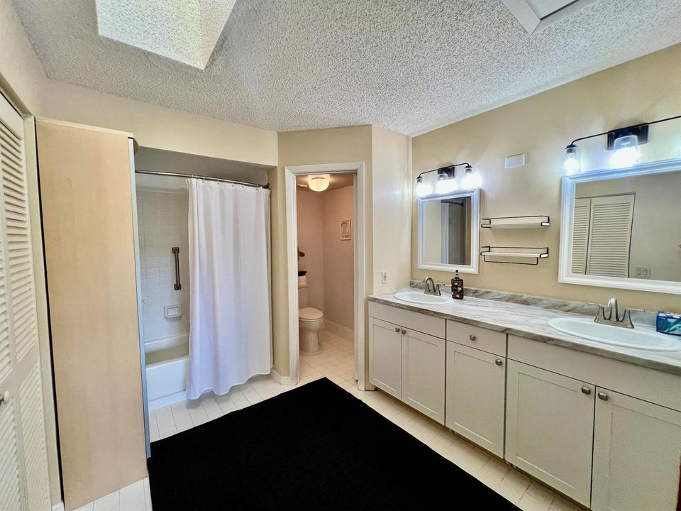 Ma Bathroom with new vanity