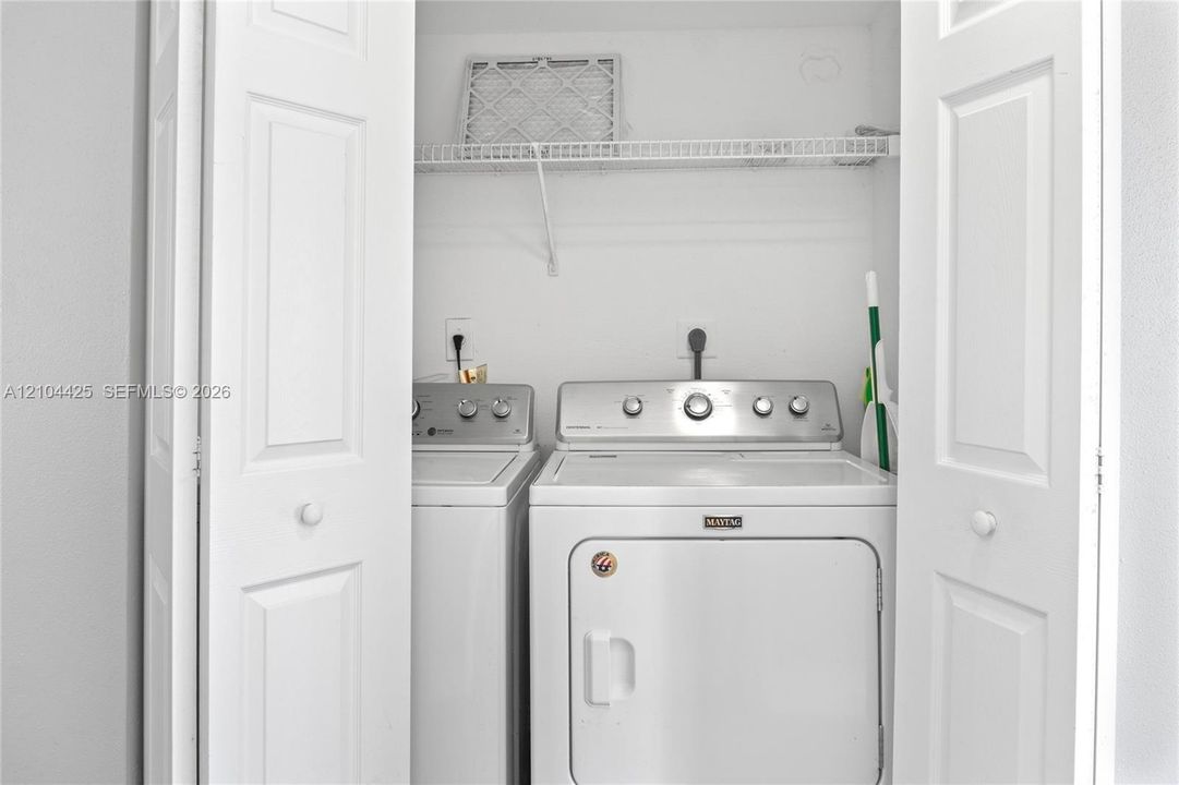 For Sale: $234,900 (2 beds, 2 baths, 1256 Square Feet)