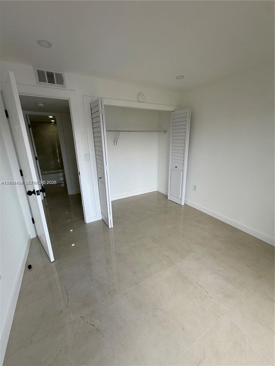 For Rent: $2,350 (2 beds, 2 baths, 800 Square Feet)