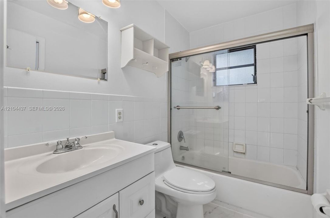 В аренду: $3,200 (3 спален, 2 ванн, 1420 Квадратных фут)