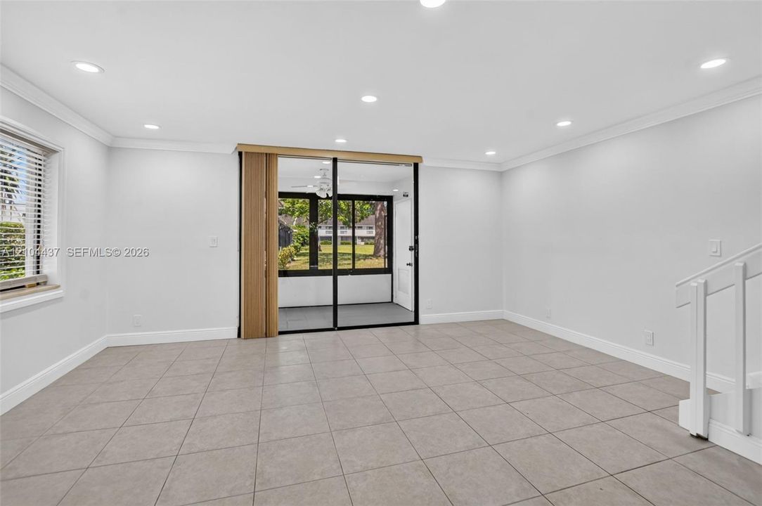 В аренду: $3,200 (3 спален, 2 ванн, 1420 Квадратных фут)