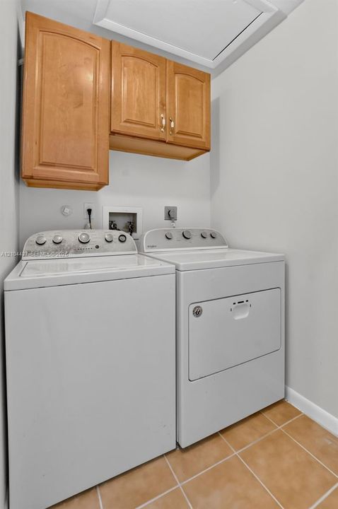 В аренду: $3,200 (3 спален, 2 ванн, 1420 Квадратных фут)