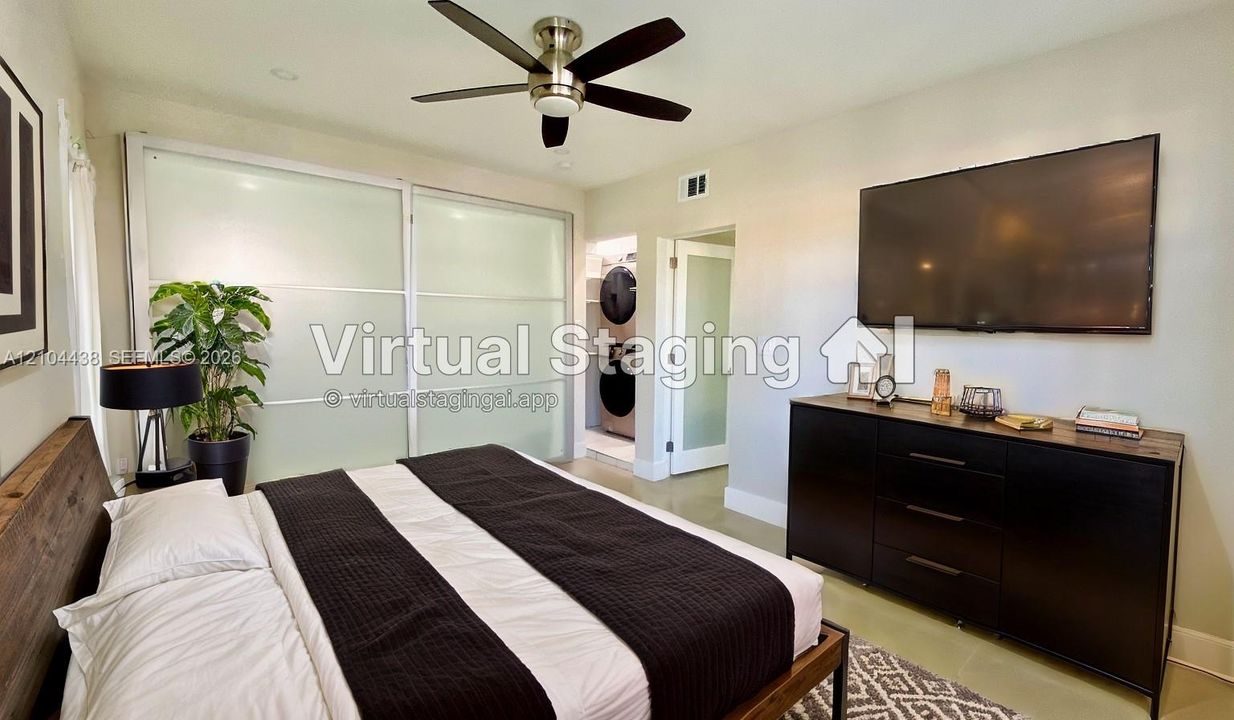 For Rent: $2,200 (1 beds, 1 baths, 680 Square Feet)