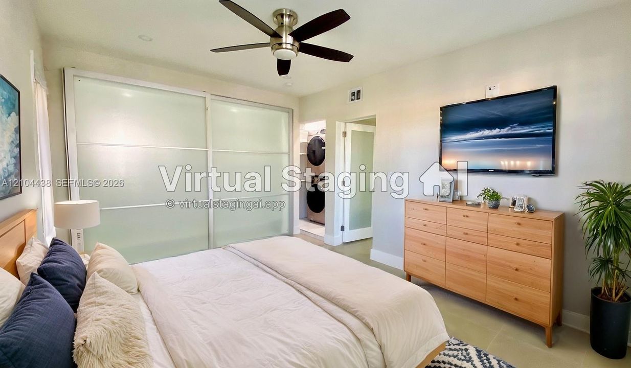 For Rent: $2,200 (1 beds, 1 baths, 680 Square Feet)