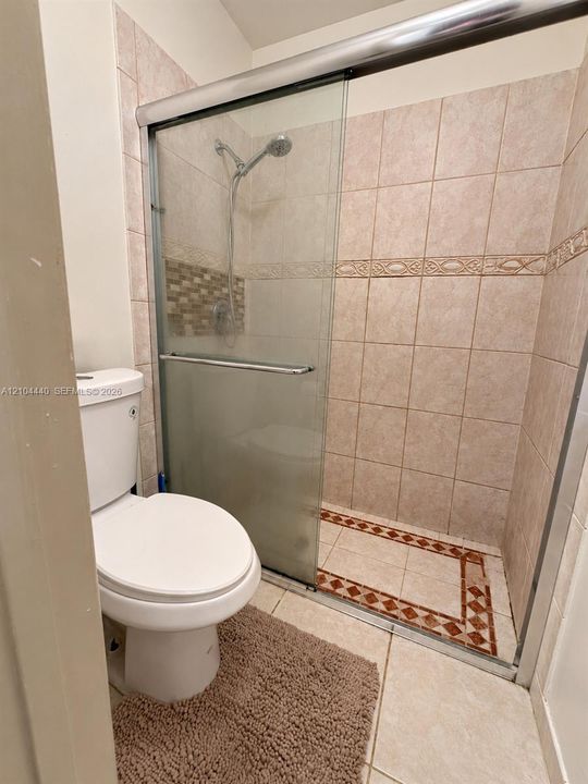 В аренду: $2,600 (2 спален, 2 ванн, 1078 Квадратных фут)