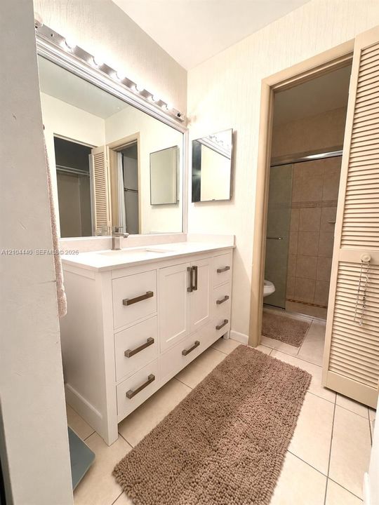 В аренду: $2,600 (2 спален, 2 ванн, 1078 Квадратных фут)