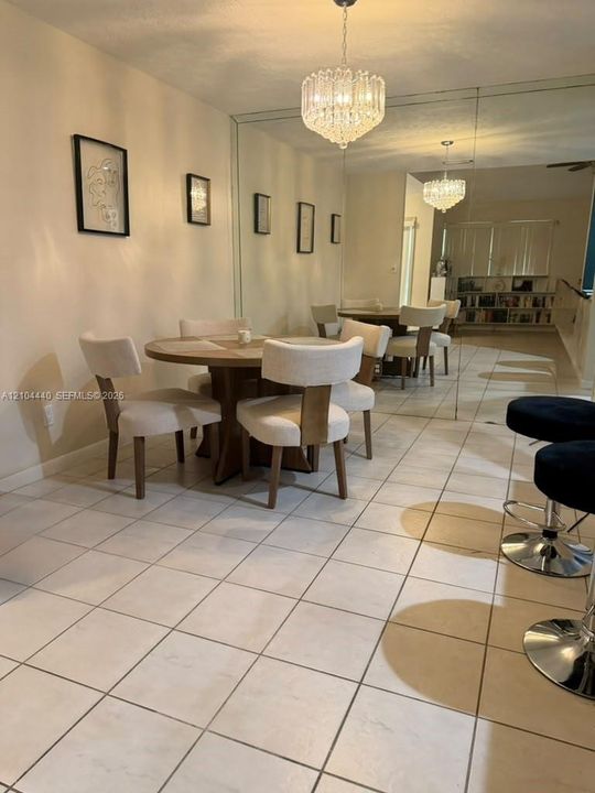 В аренду: $2,600 (2 спален, 2 ванн, 1078 Квадратных фут)